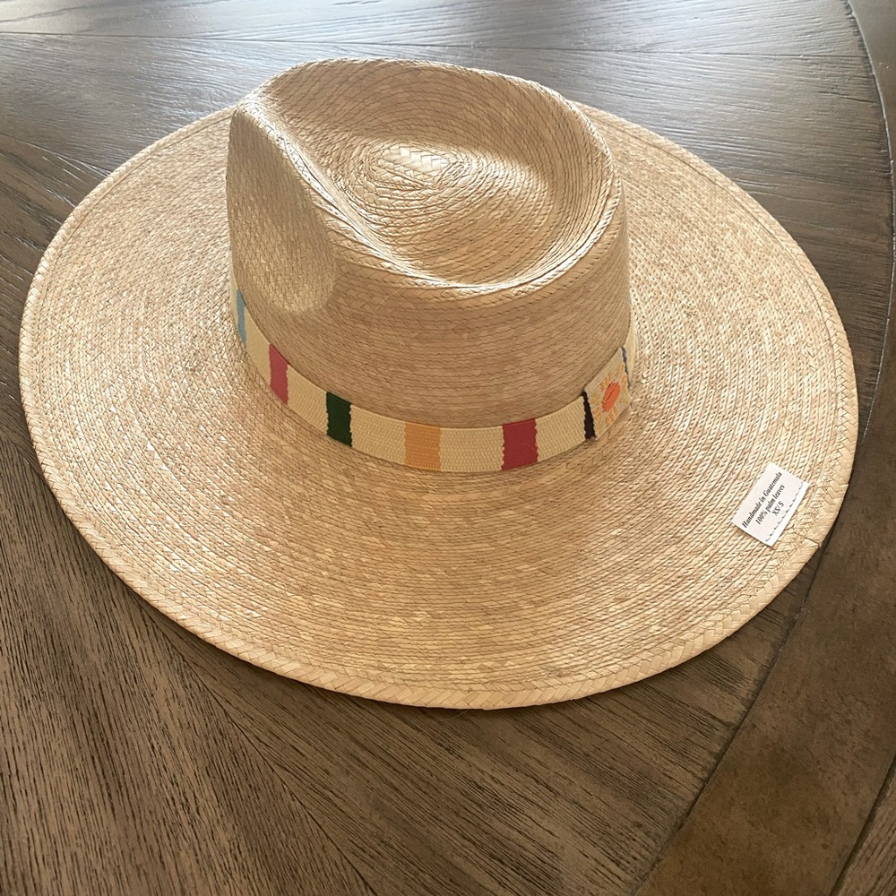 NWT Sunshine Tienda Palm Hat